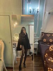 新发现的年轻小姐姐